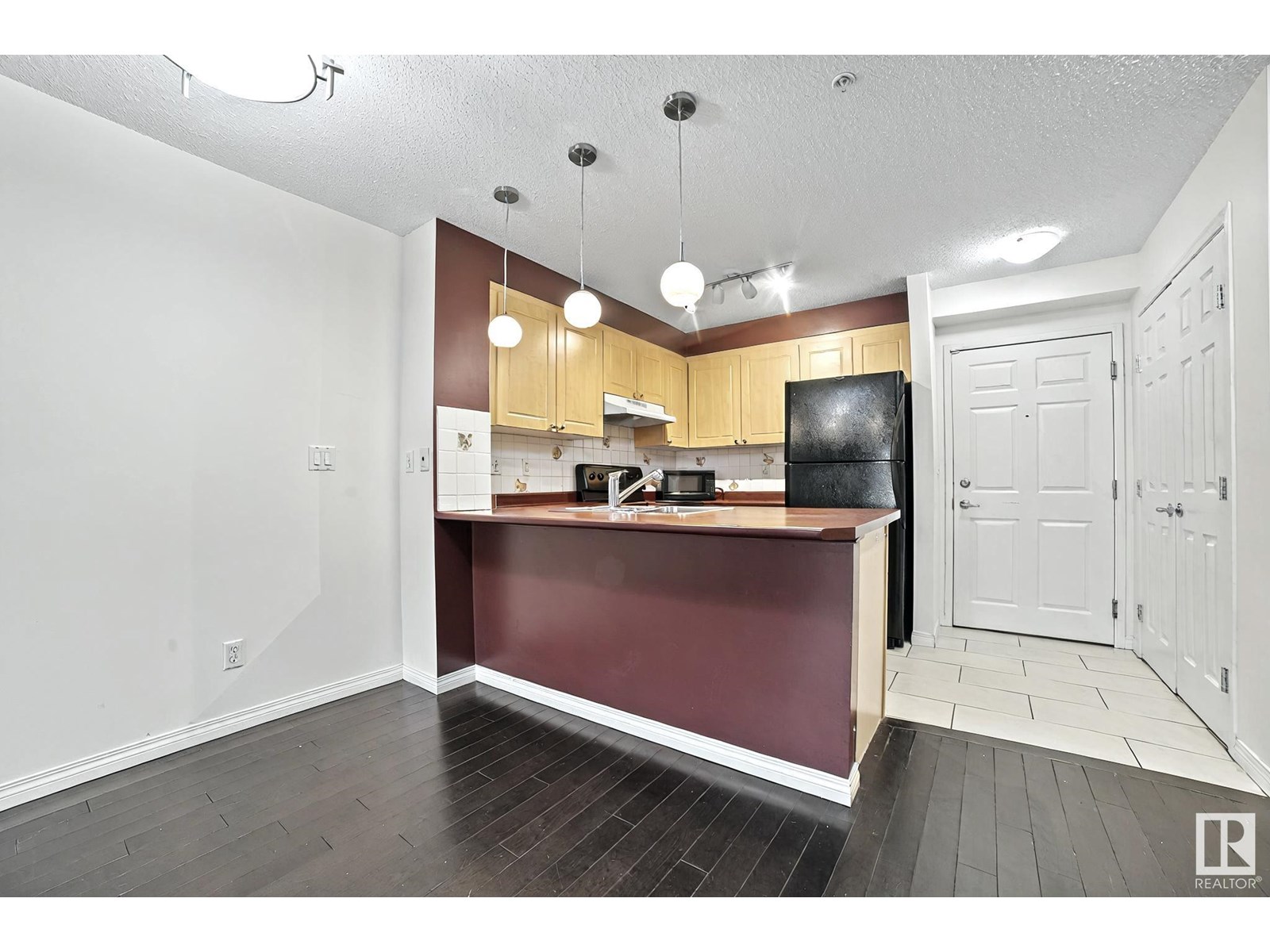 #111 622 MCALLISTER LO SW