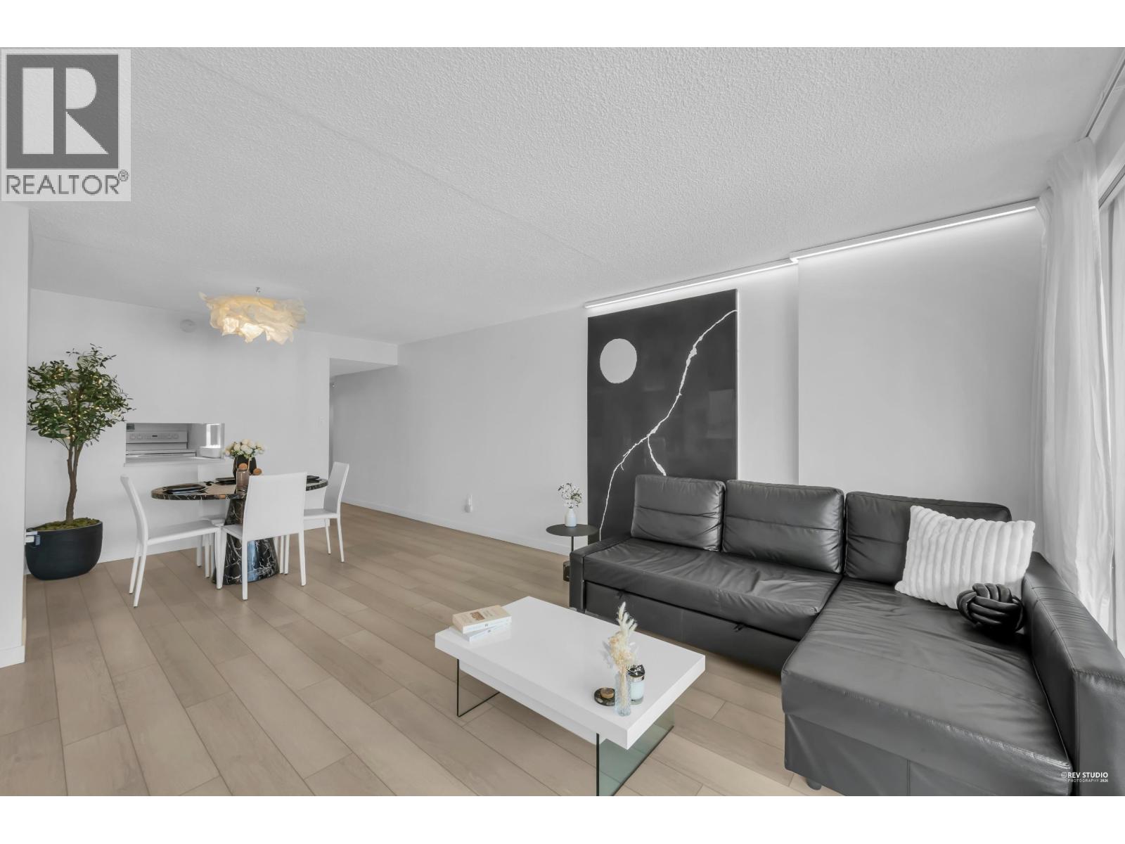 1703 6595 WILLINGDON AVENUE