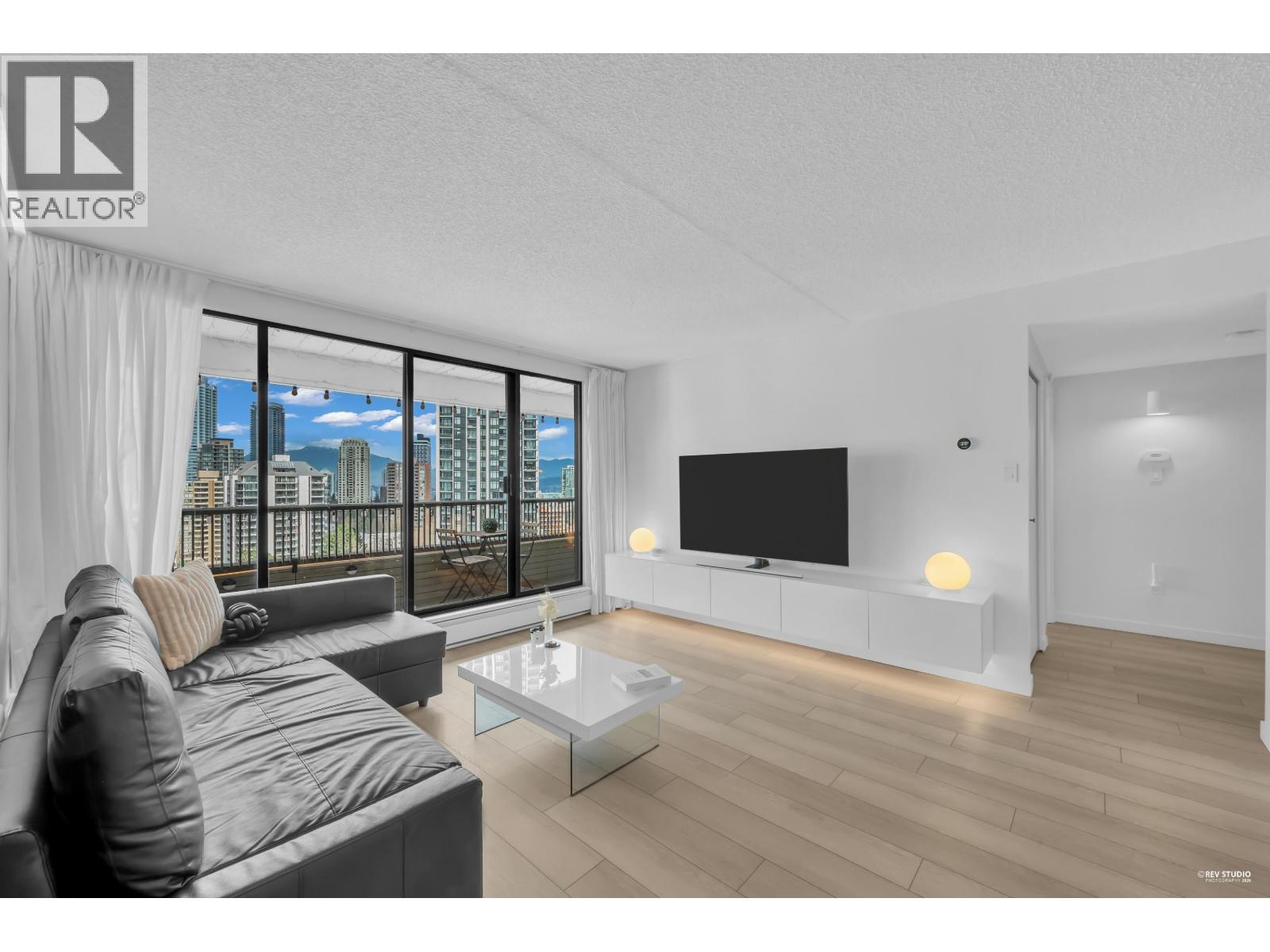 1703 6595 WILLINGDON AVENUE