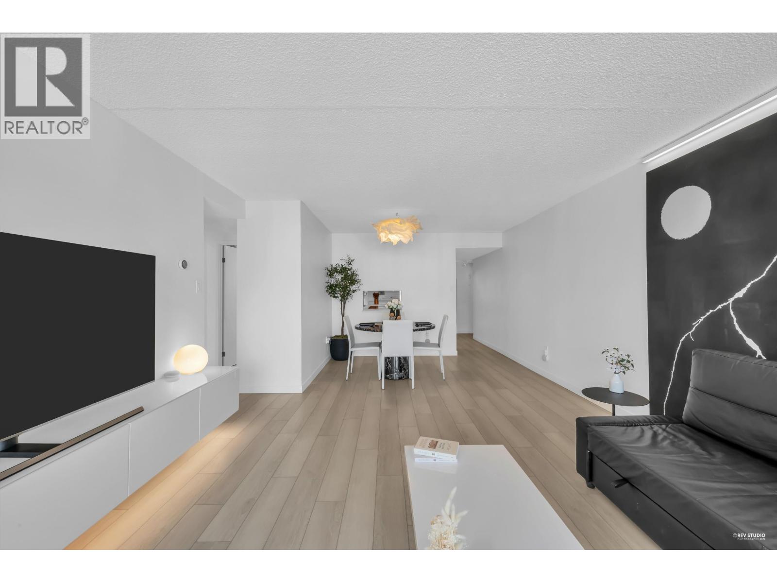 1703 6595 WILLINGDON AVENUE