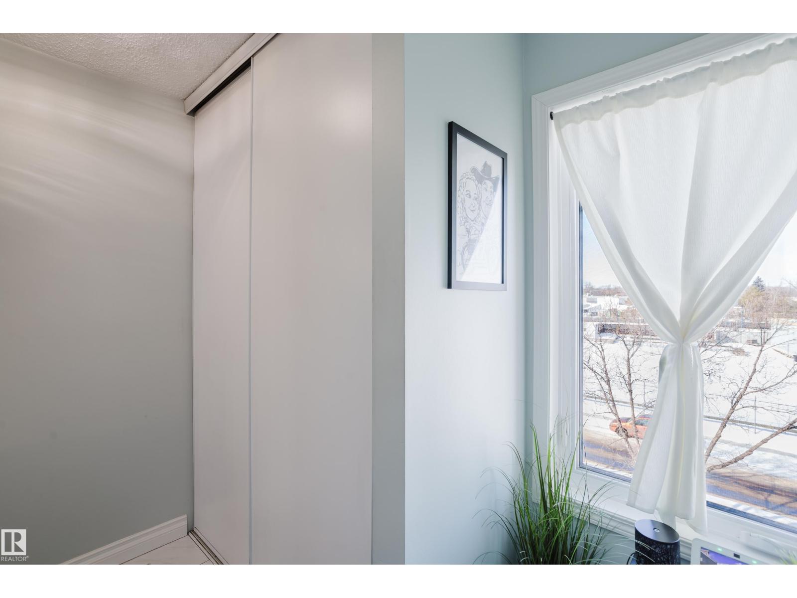 #310 8907 106A AV NW