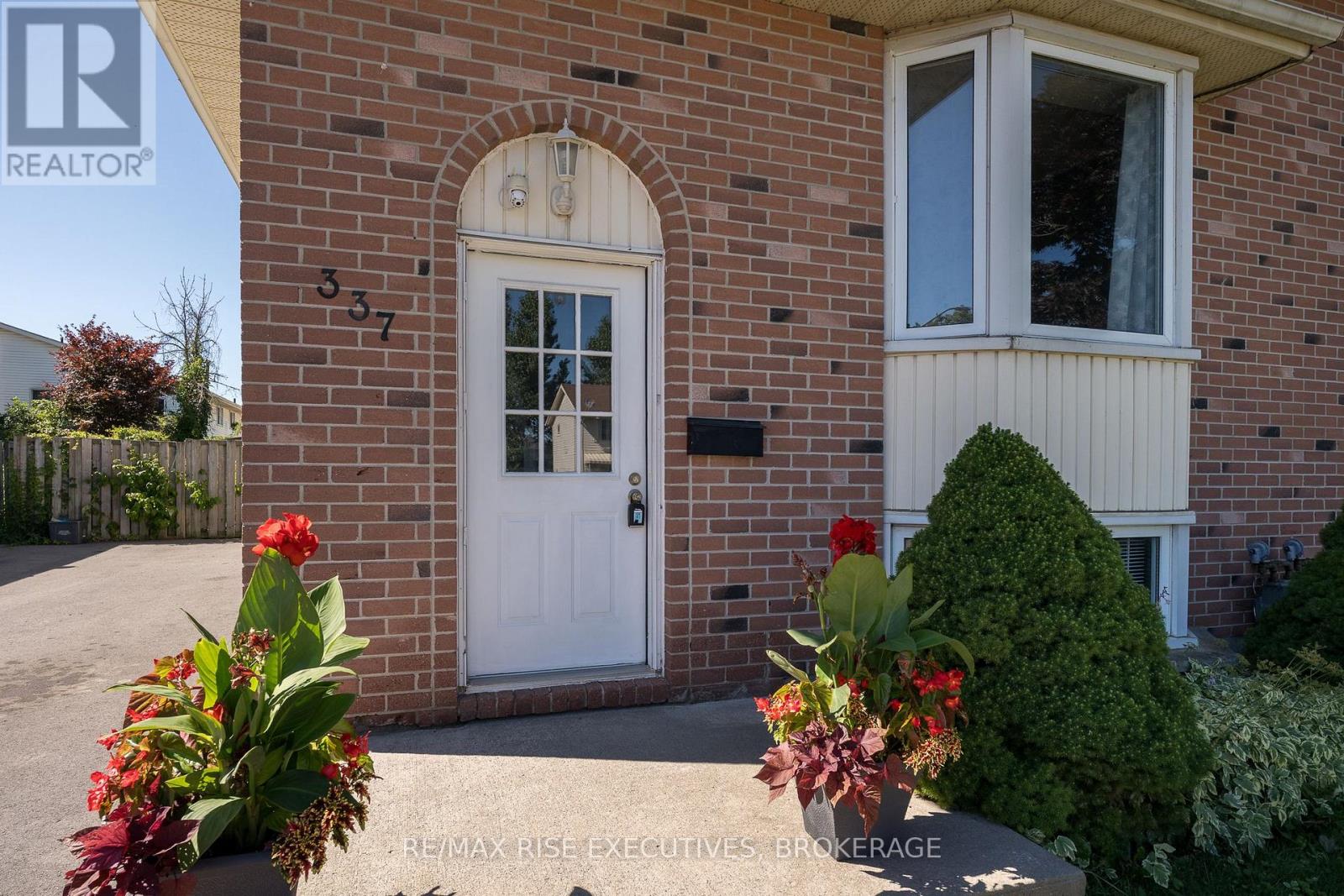 337 OWENS CRESCENT