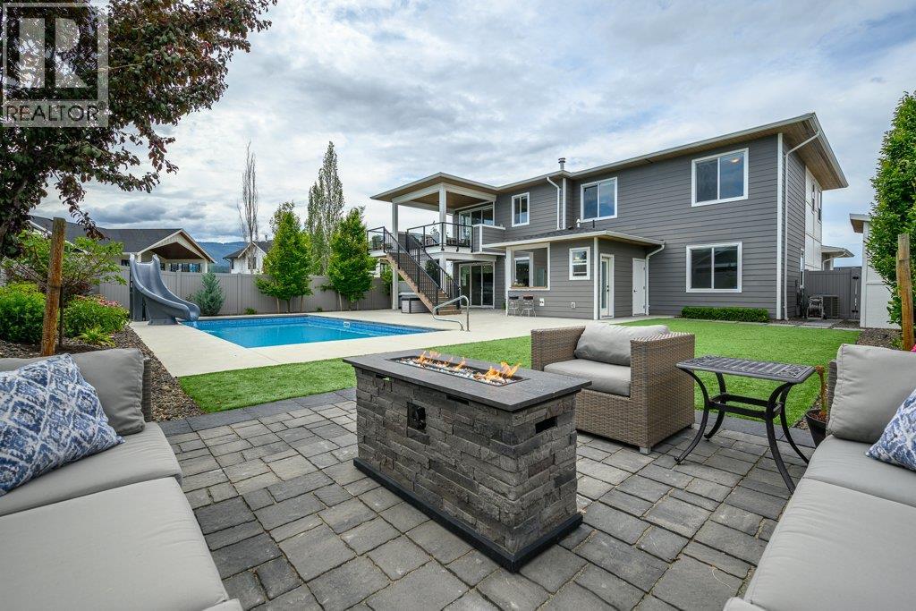 631 Mt Ida Crescent