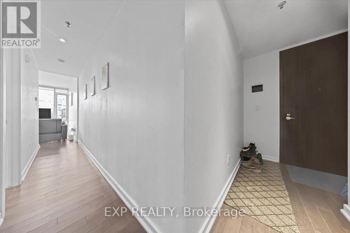 611 - 300 LISGAR STREET