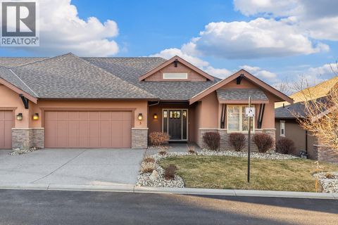 2450 Selkirk Drive Unit# 3 Kelowna BC V1V2Z5