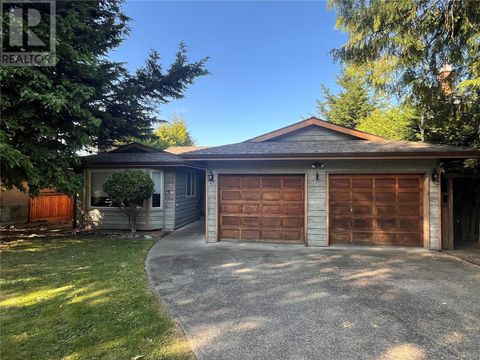 2524 Sooke Rd Colwood BC V9B1X7