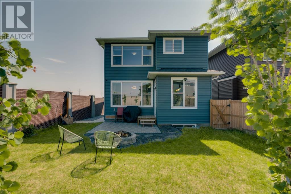 73 Red Sky Terrace NE