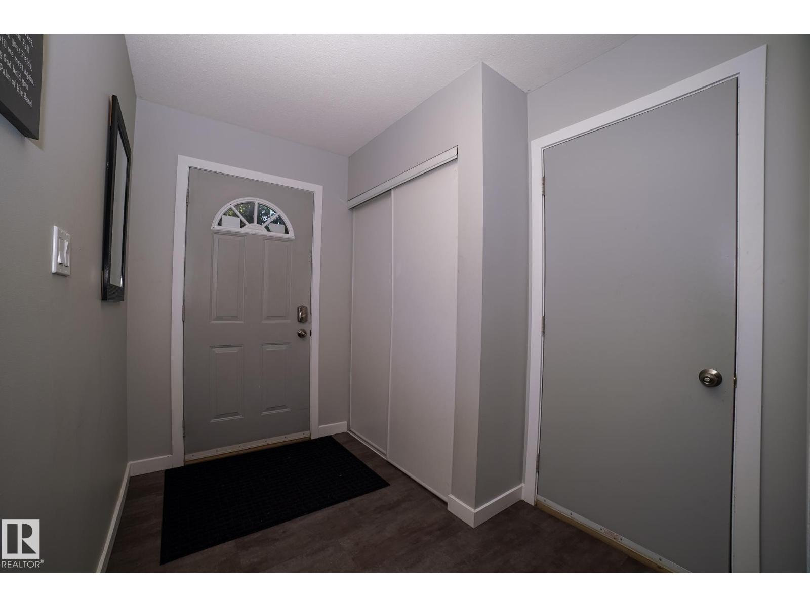 #27 9505 176 ST NW