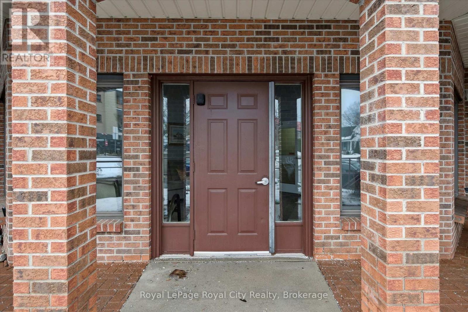 206 - 4 ALBERT STREET