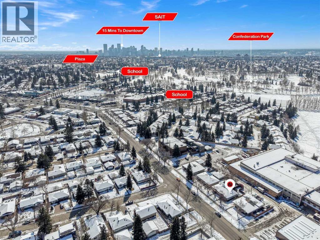 853 Northmount Drive NW