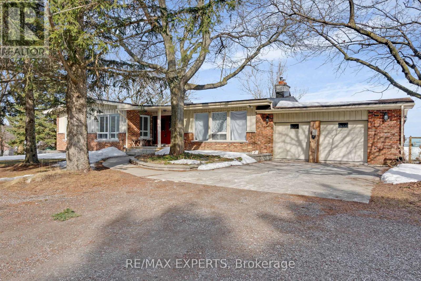 5780 17TH SIDE ROAD