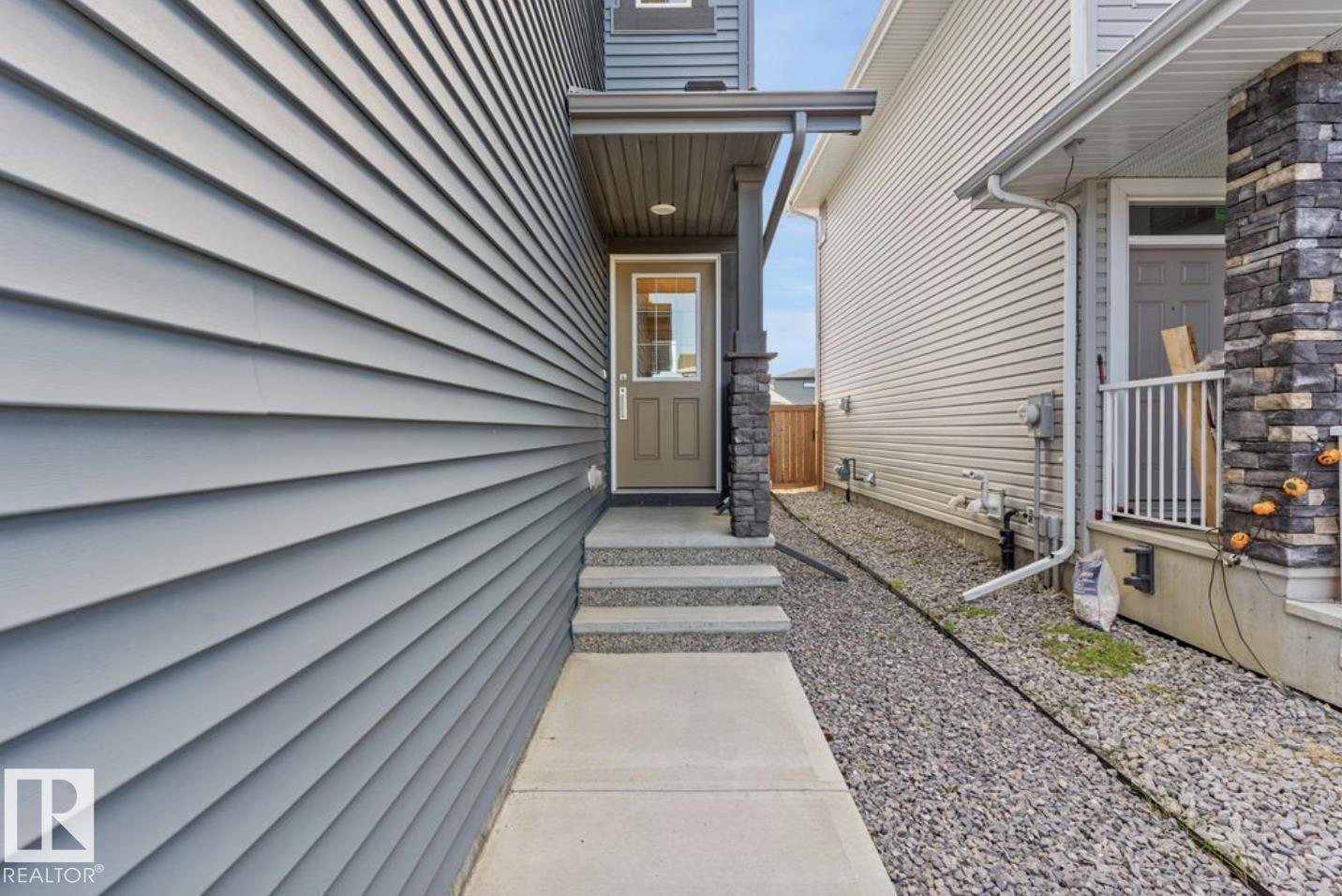 12737 205 ST NW
