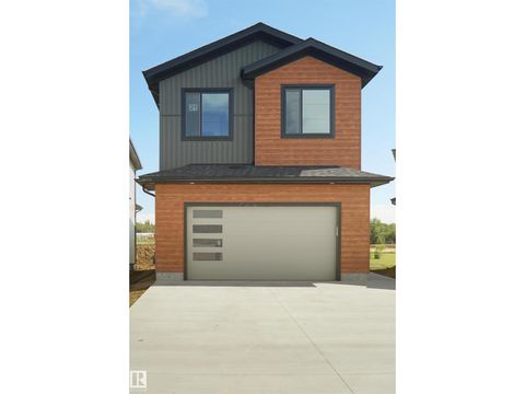 21 TRILL POINT Spruce Grove AB T7X0Z4