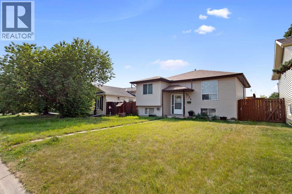 224 Faldale Close NE