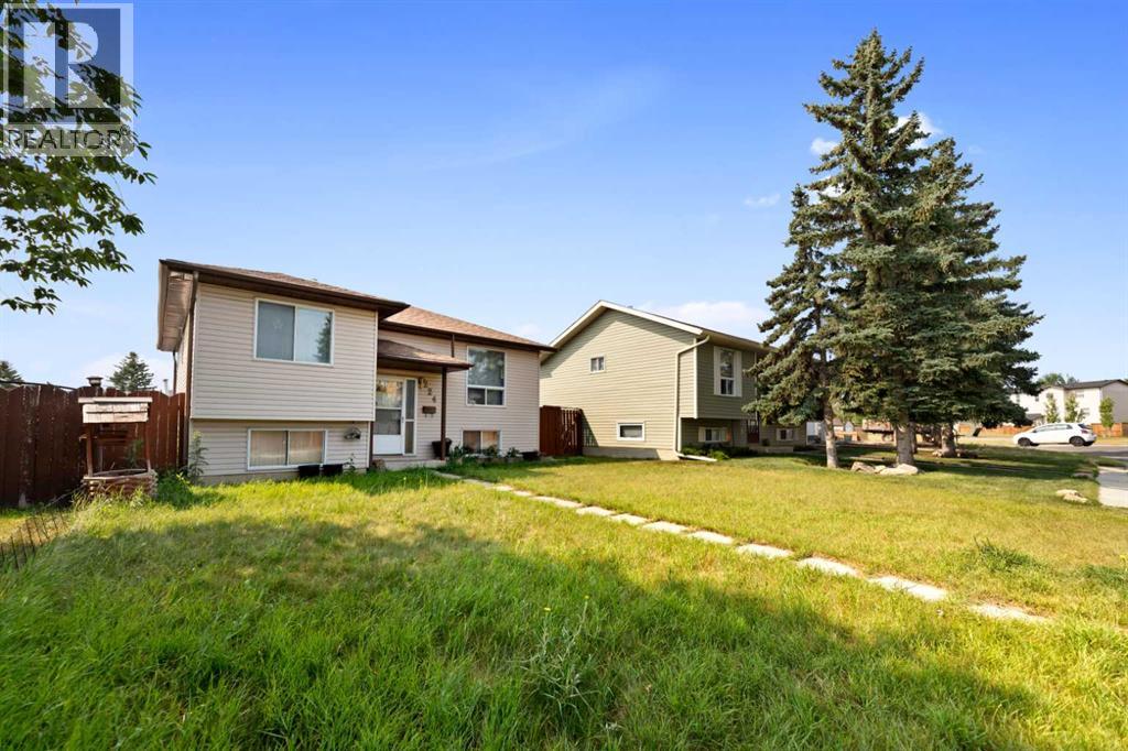 224 Faldale Close NE