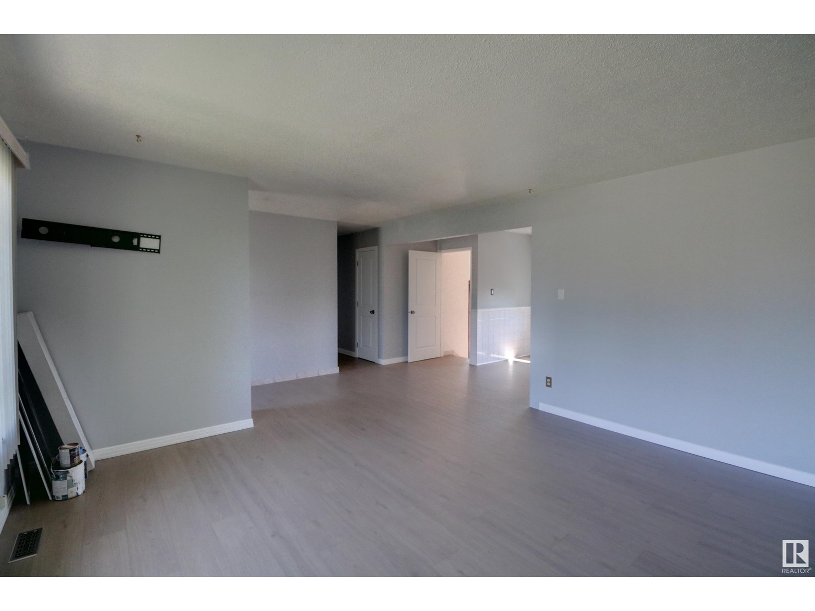 13535 82 ST NW