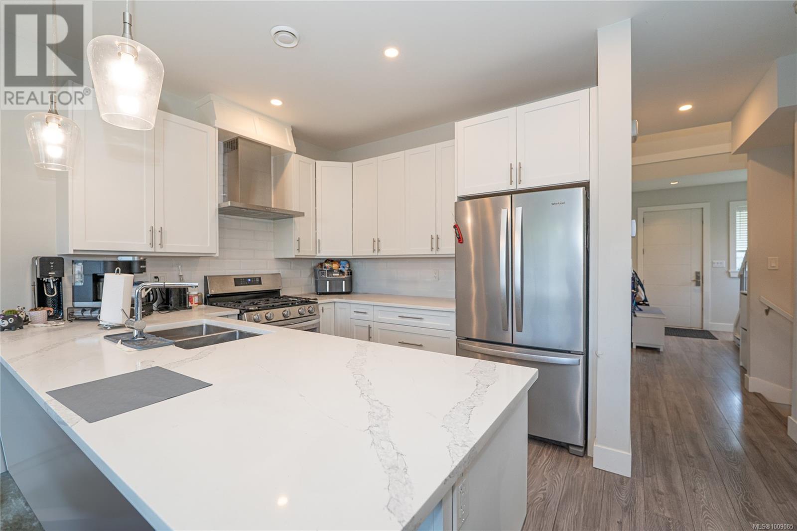 624 Selwyn Close