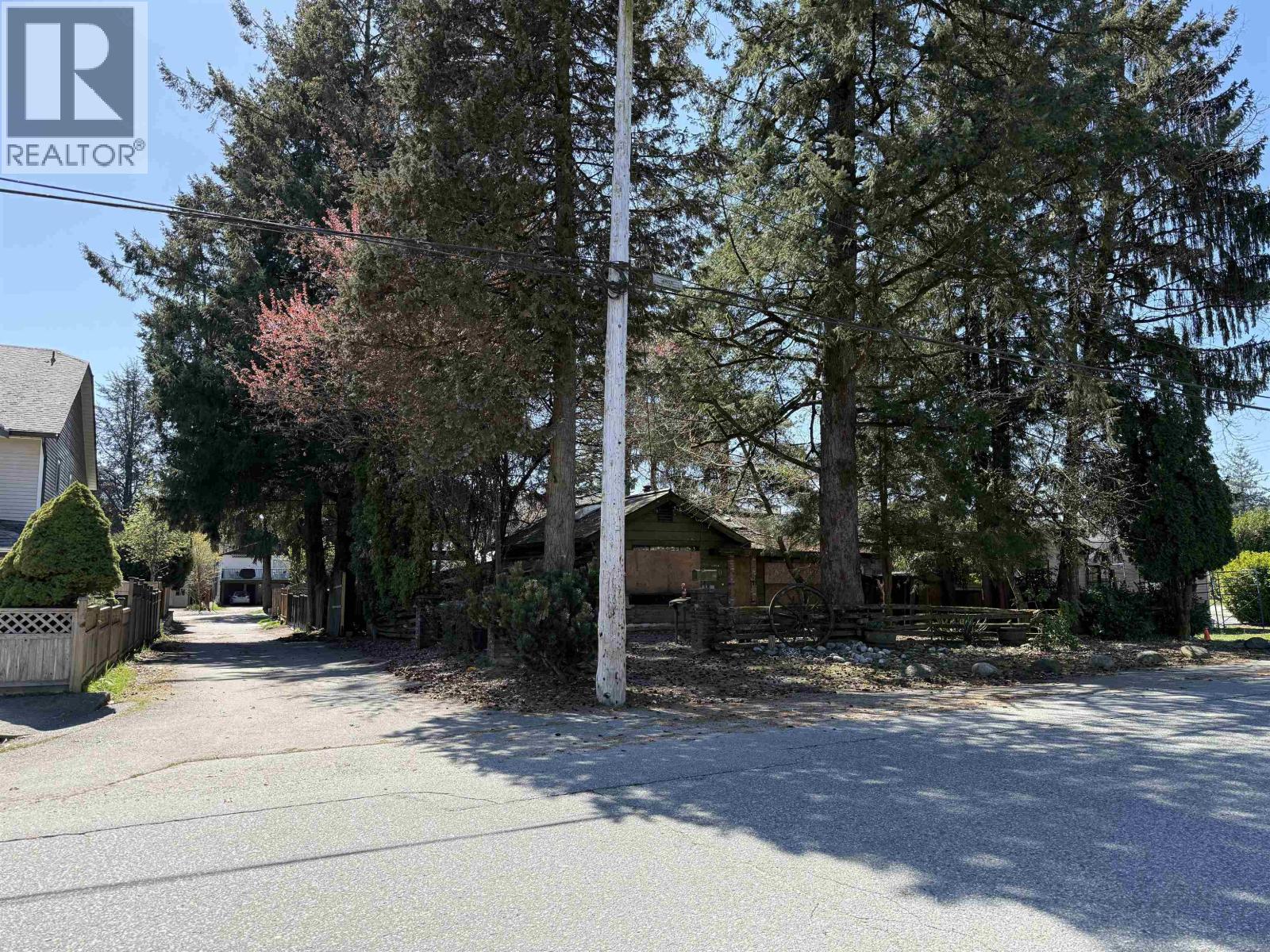 1570 SALISBURY AVENUE