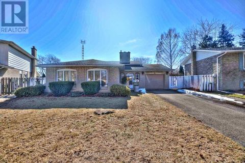 10 HARBOUR HEIGHTS LANE St. Catharines (Lakeport) ON L2N4K3