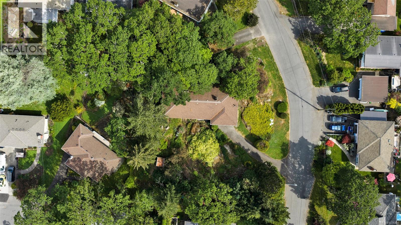 3564 James Hts