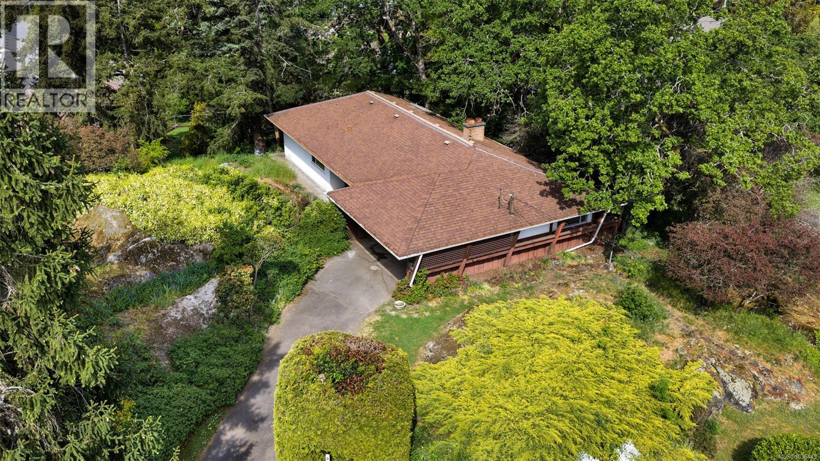 3564 James Hts