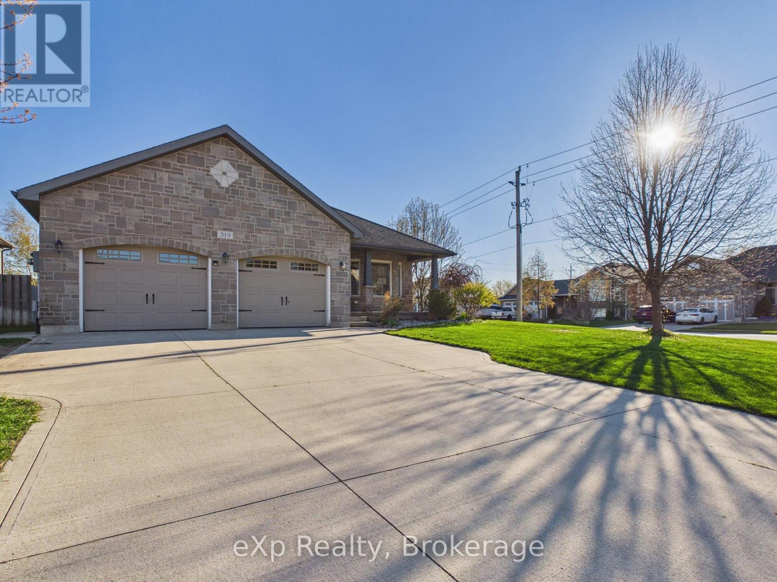 319 GINGRICH CRESCENT