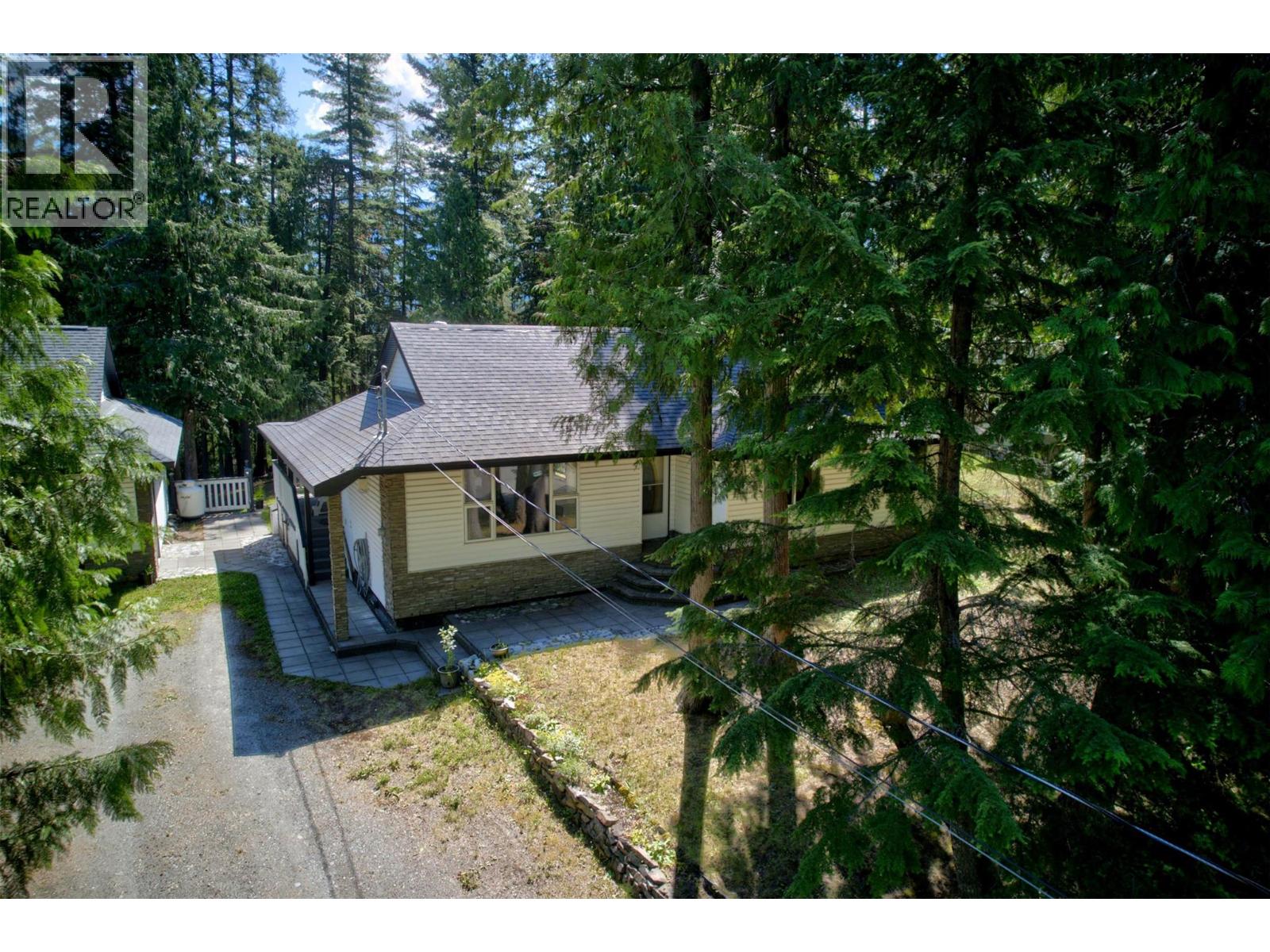 452 Balfour Crescent