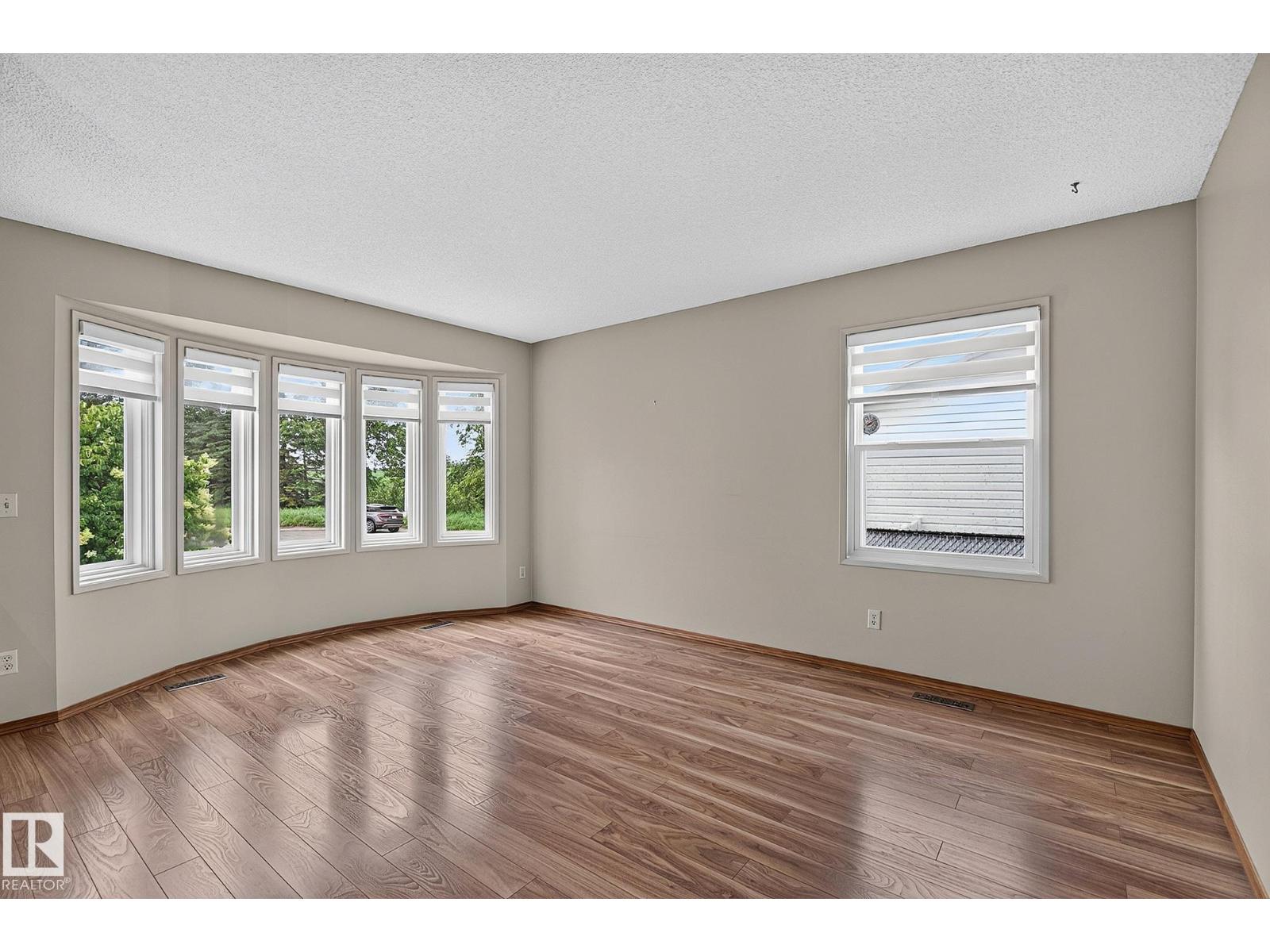 12443 55 ST NW