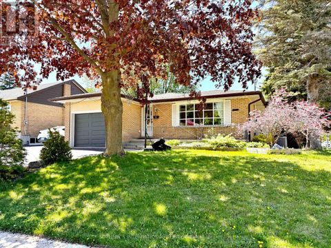 79 ELLIS CRESCENT S Waterloo ON N2J2B7