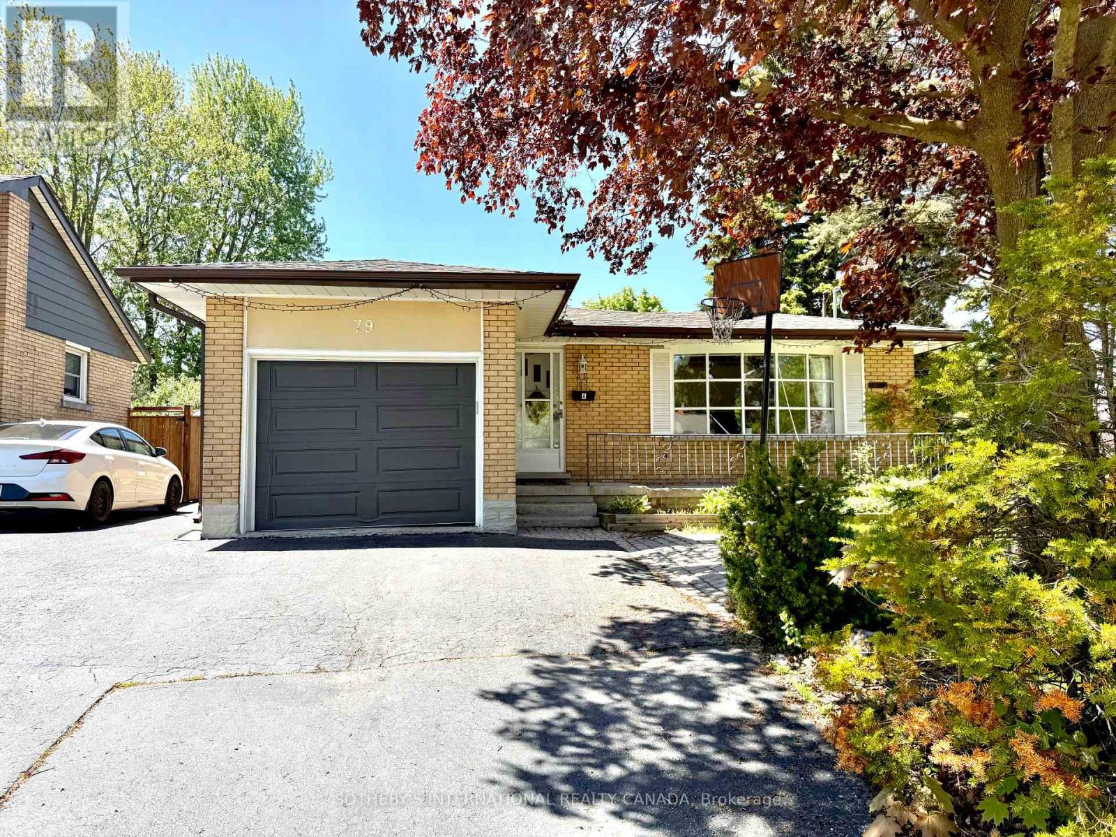 79 ELLIS CRESCENT S