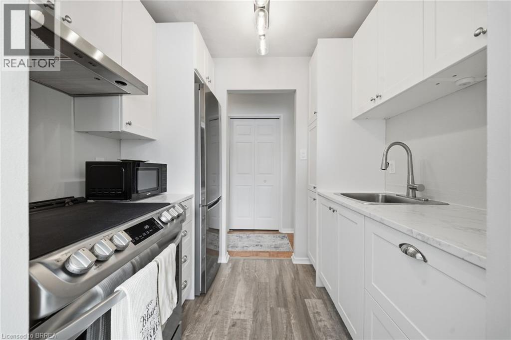 87 ST GEORGE Street Unit# 304