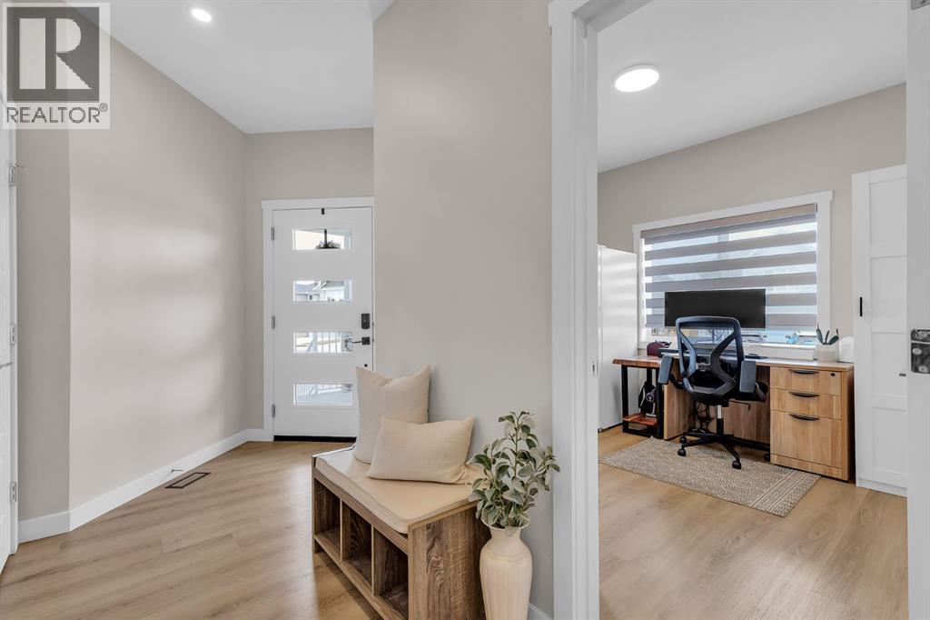 315 Monterey Place SE