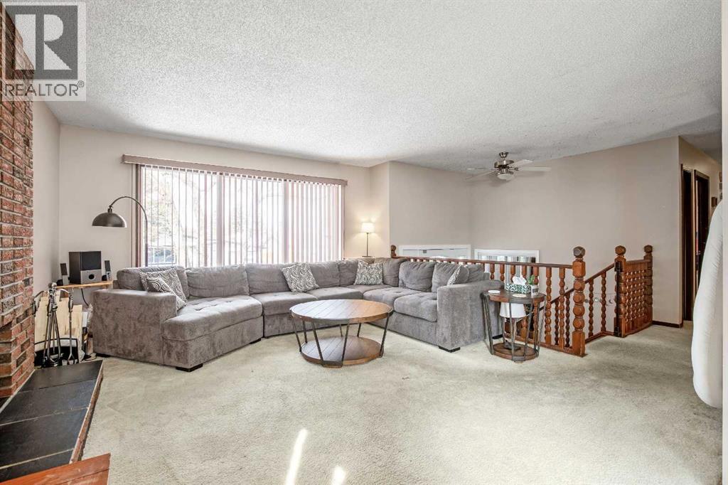 427 Queen Anne Way SE