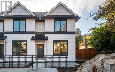 4 820 Dunsmuir Rd Esquimalt BC V9A5B7
