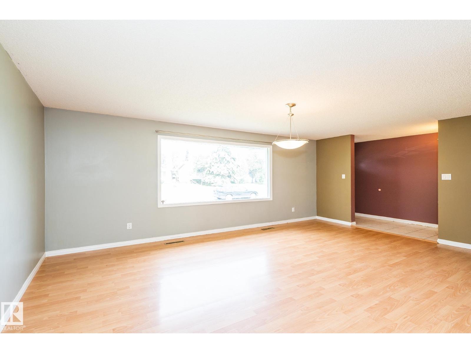 7543 149A AV NW