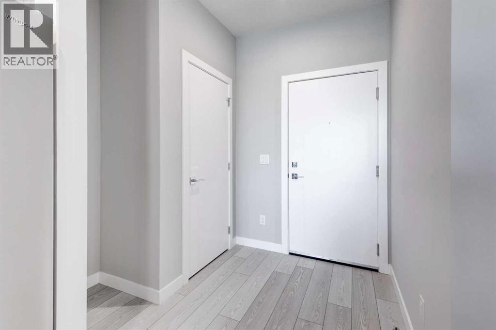 2215, 6 Merganser Drive W