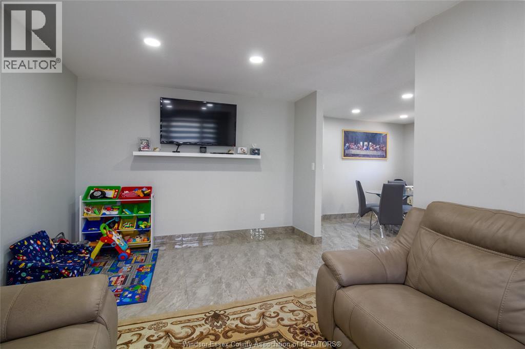 57 WINDWOOD DRIVE