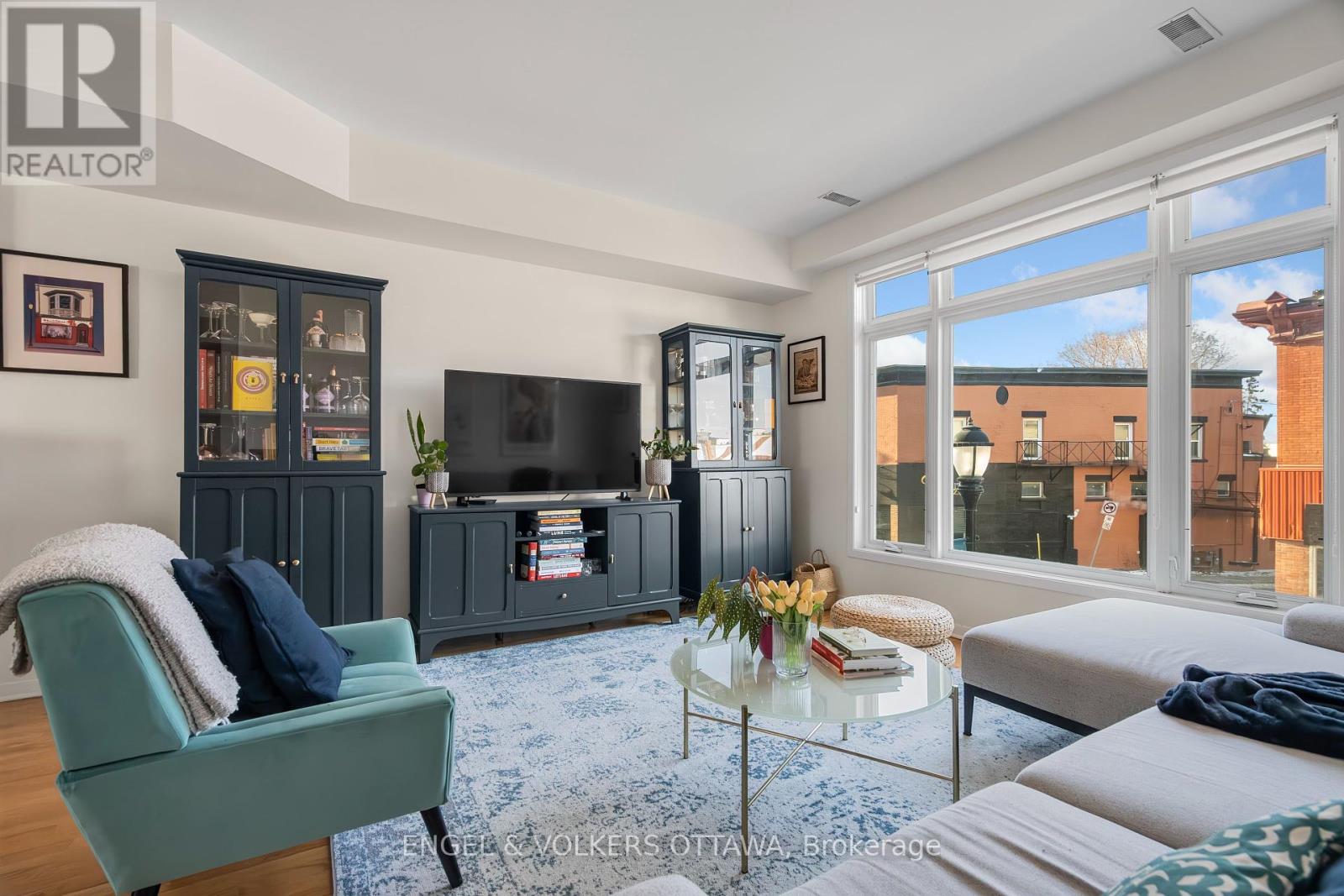 3 - 4 SHERBROOKE AVENUE