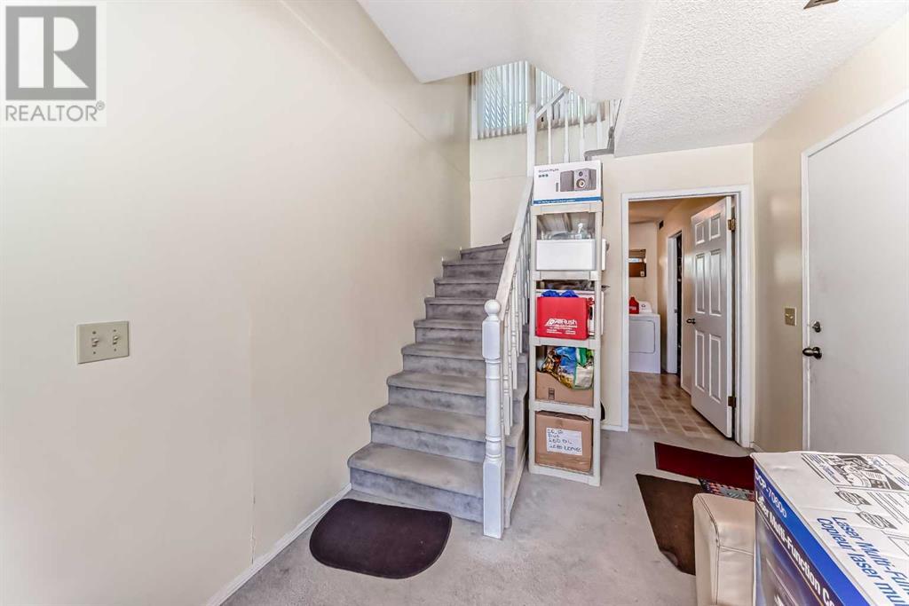 12 Coachway Gardens SW