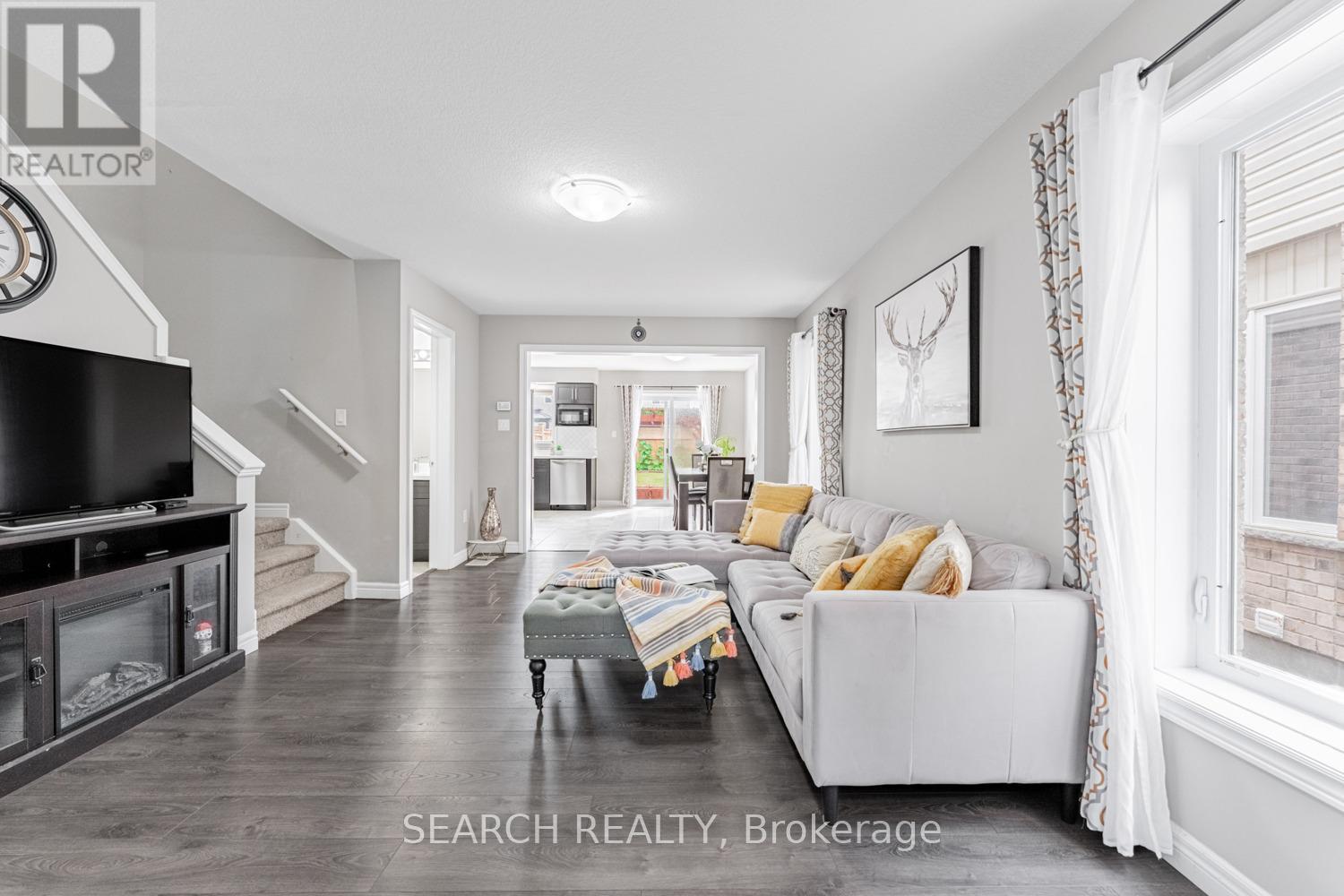 111 JOHN BRABSON CRESCENT