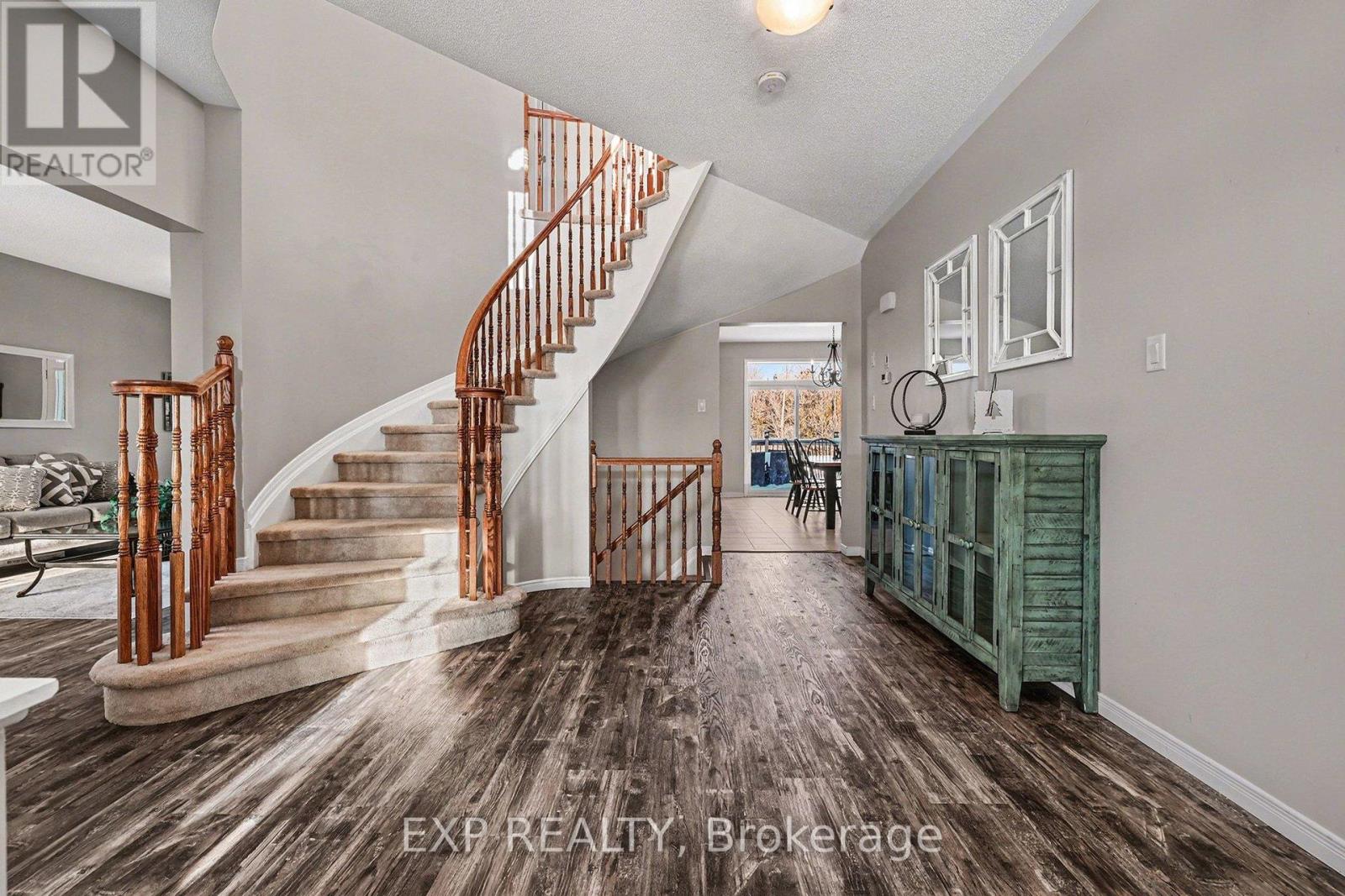 39 WHITE TAIL DRIVE