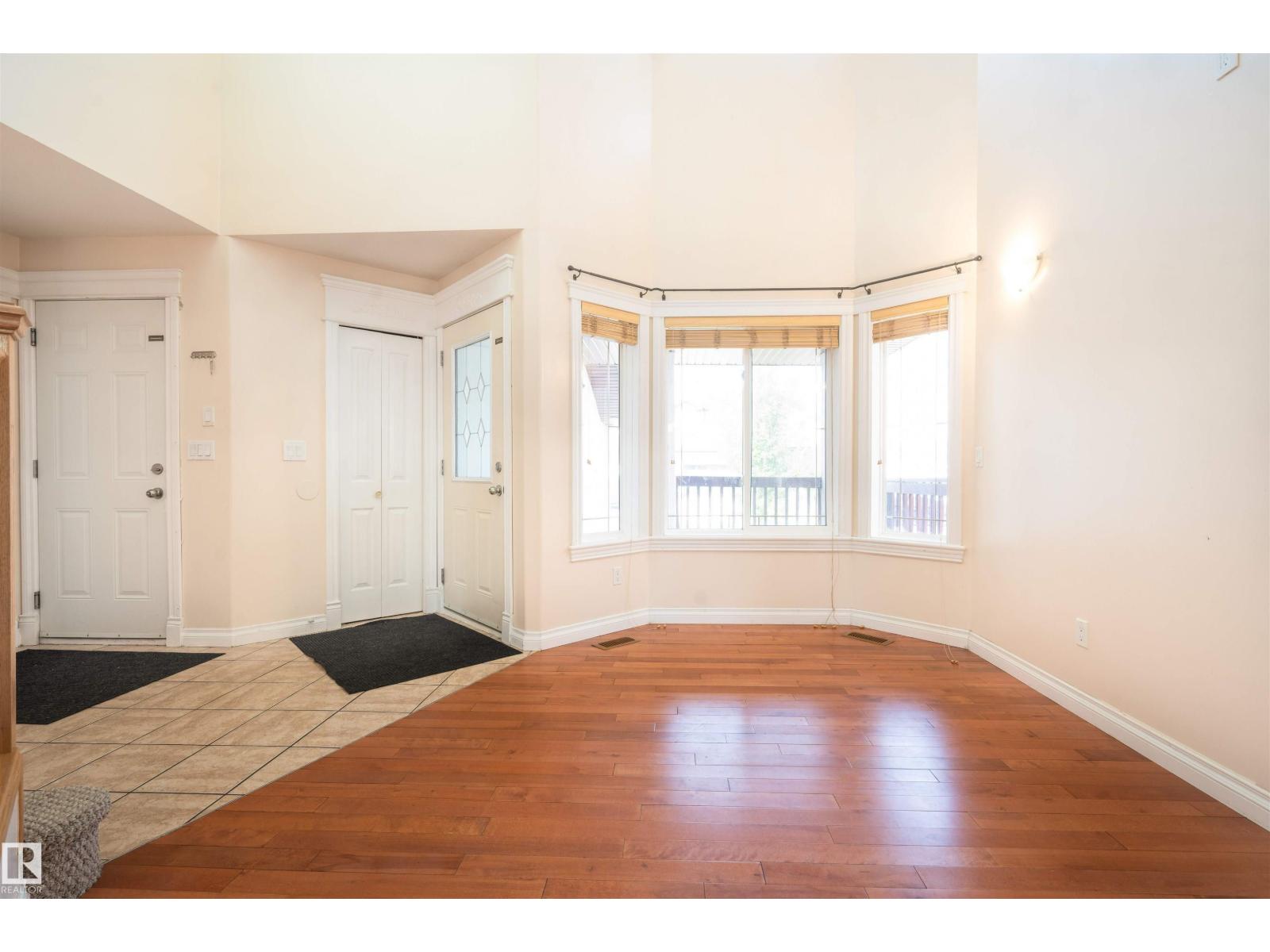 16105 49 ST NW
