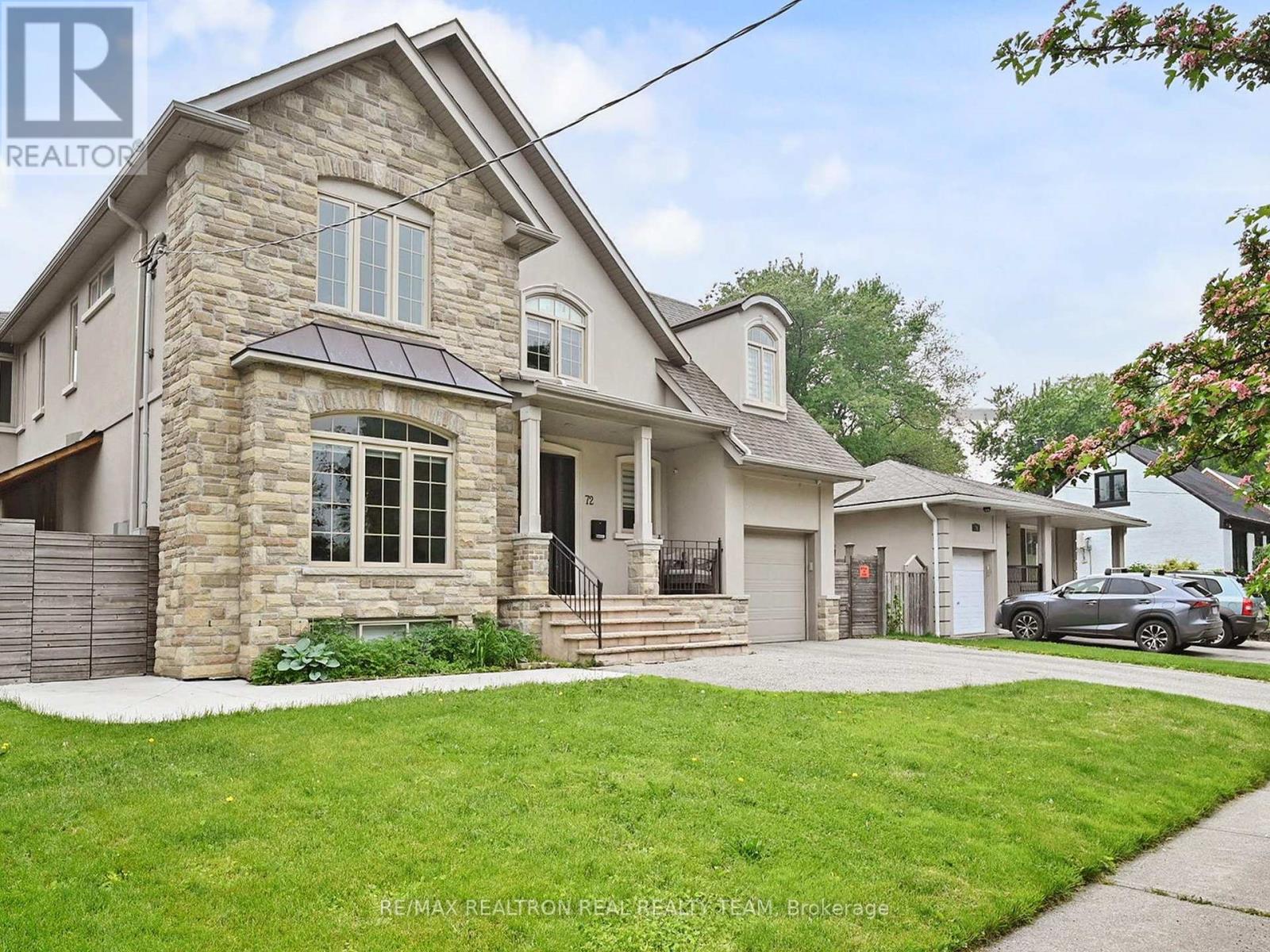 72 BURROWS AVENUE