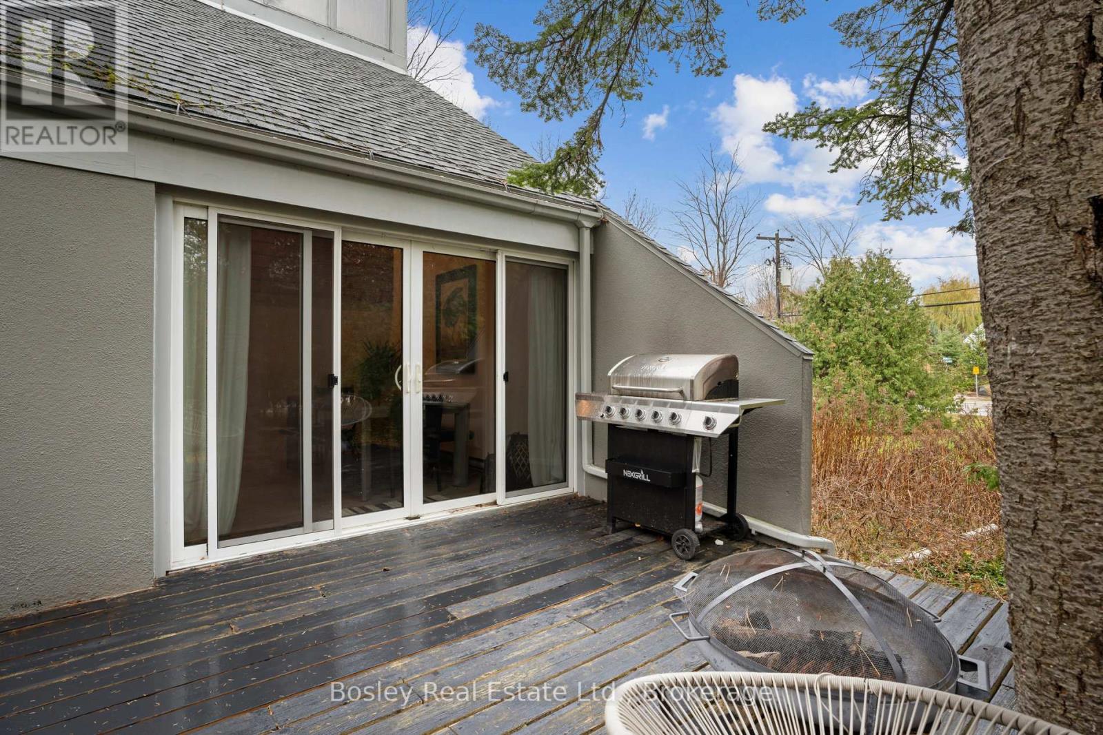 101 ST MORITZ CRESCENT