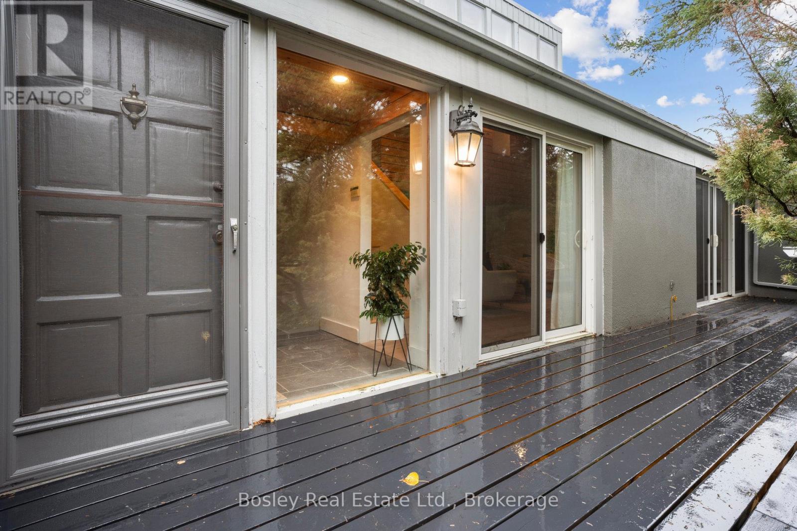 101 ST MORITZ CRESCENT