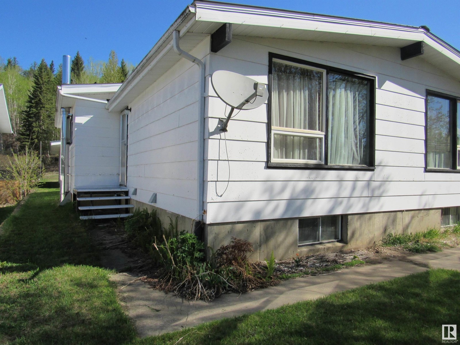 53 Crescent Drive