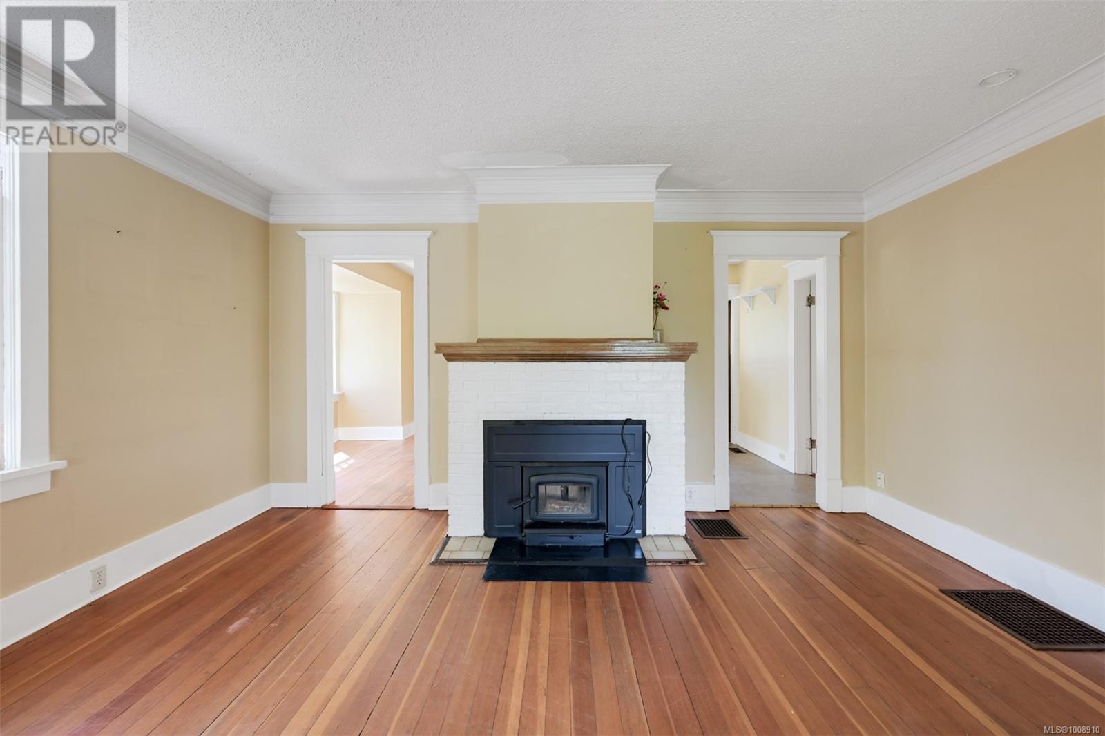 1056 Foul Bay Rd