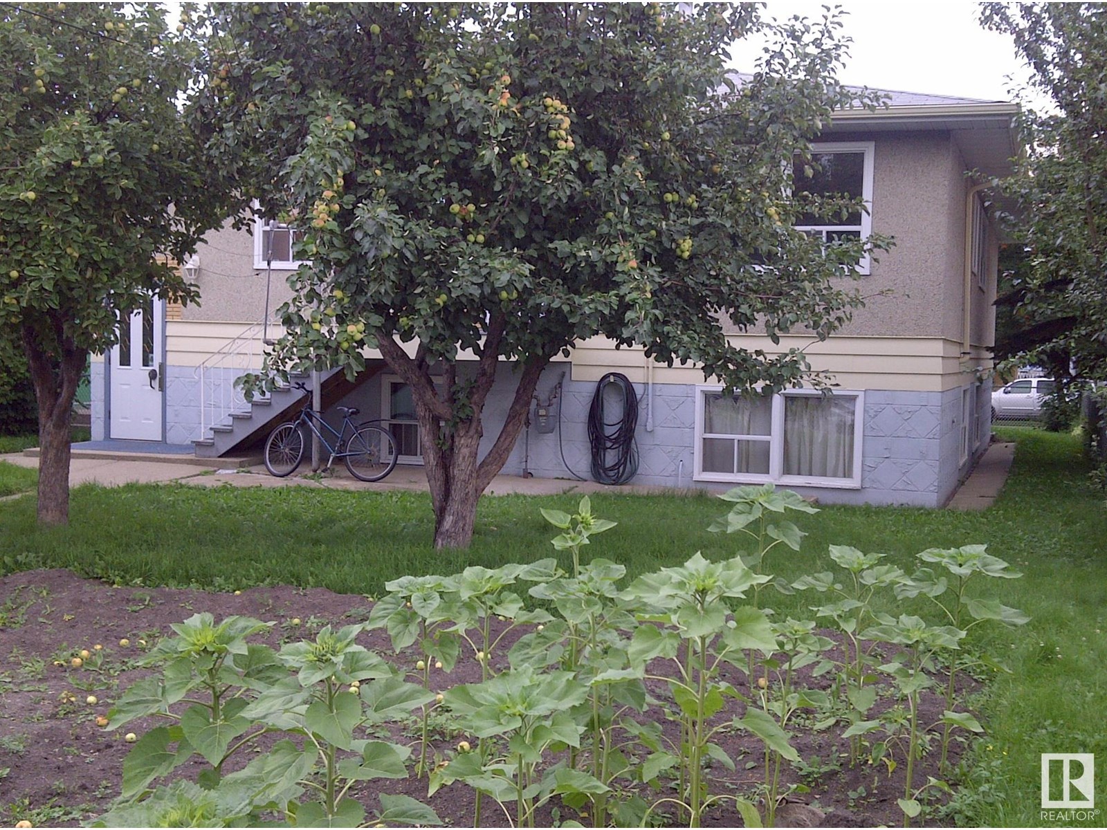 10742 106 ST NW