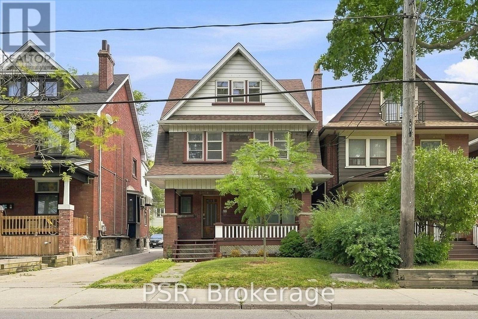 67 OAKWOOD AVENUE