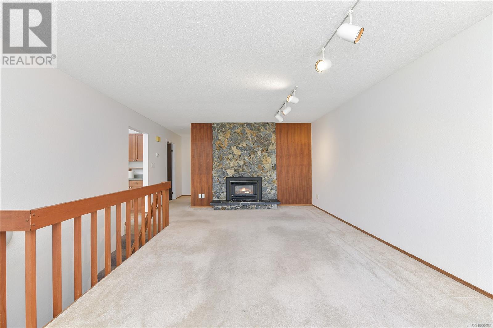 4387 Torrington Pl